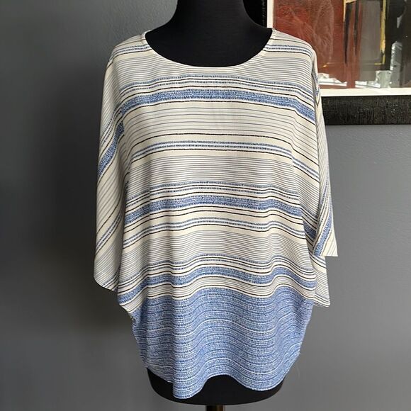 The Limited black/blue/white patterned stripe crepe  dolman sleeve top. Medium - Picture 1 of 6